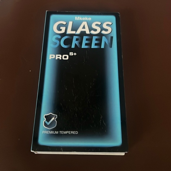 2 PC tempered glass screen protectors for iPhone 13 Pro. NWT - Picture 2 of 4